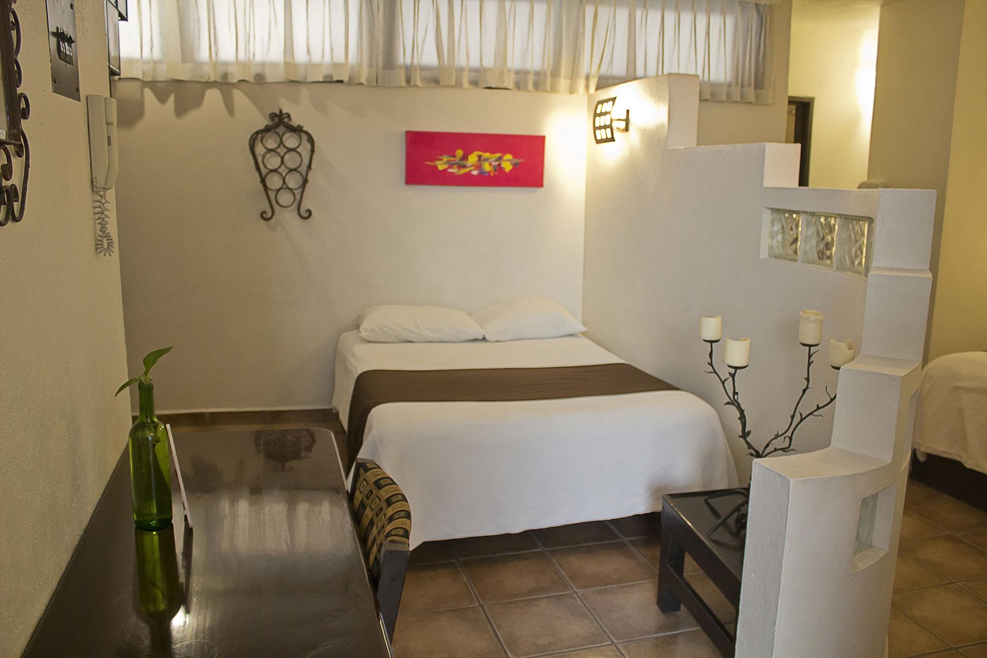 Hotel Suites Sofia Querétaro Εξωτερικό φωτογραφία