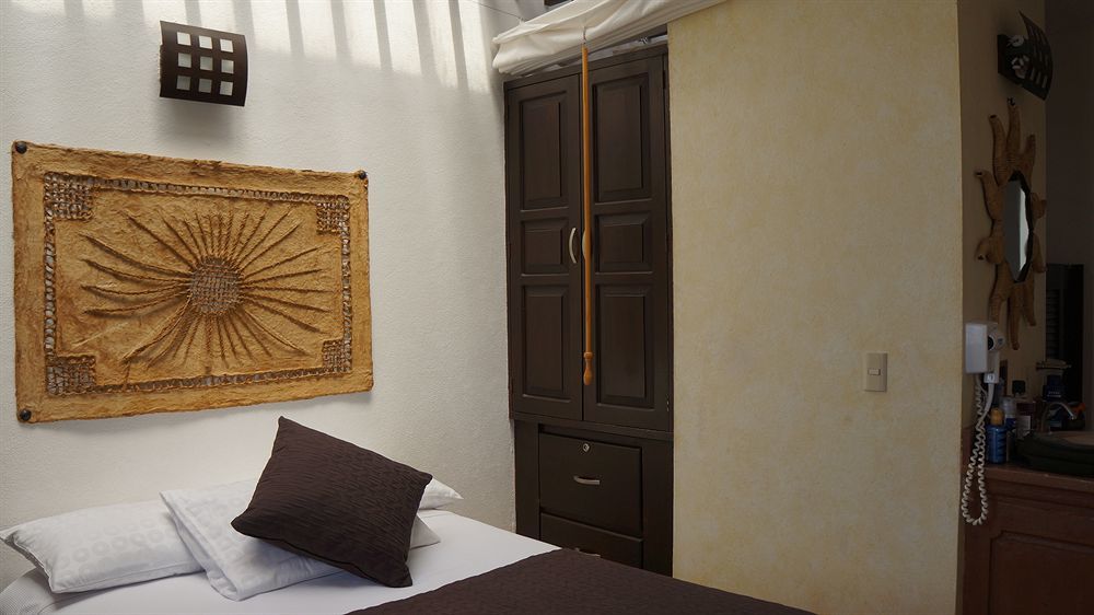 Hotel Suites Sofia Querétaro Εξωτερικό φωτογραφία