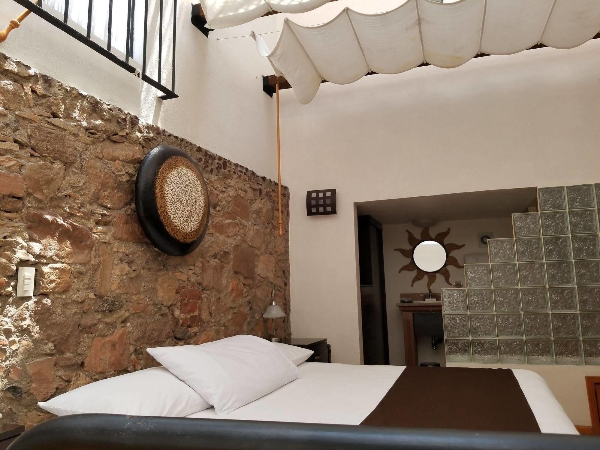 Hotel Suites Sofia Querétaro Εξωτερικό φωτογραφία