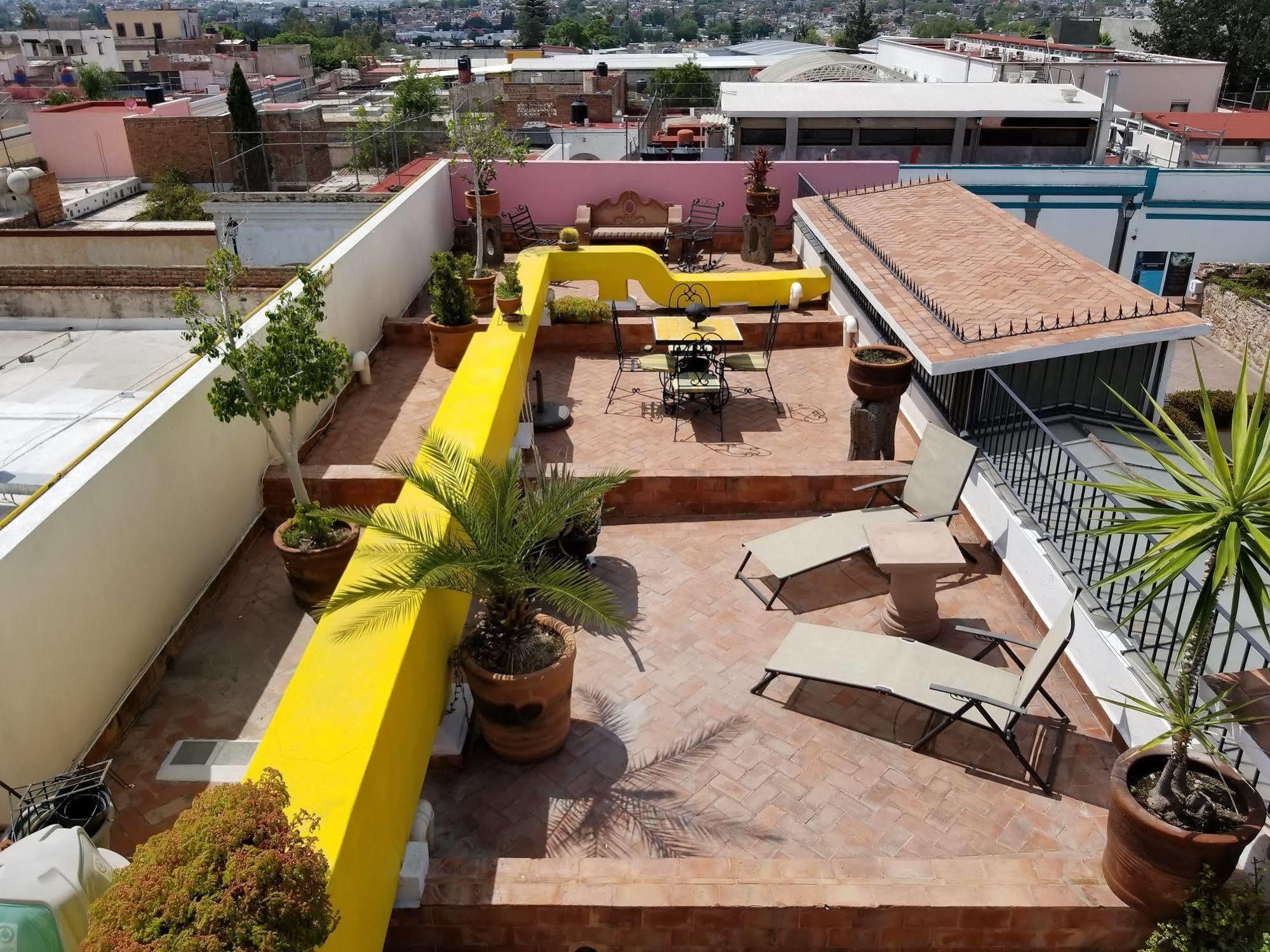 Hotel Suites Sofia Querétaro Εξωτερικό φωτογραφία