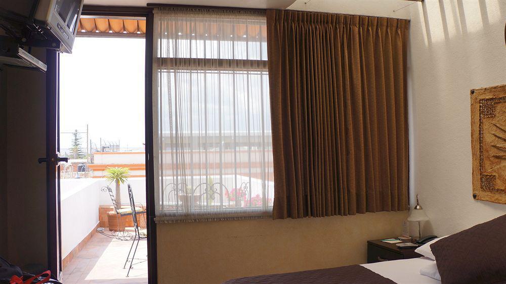 Hotel Suites Sofia Querétaro Εξωτερικό φωτογραφία